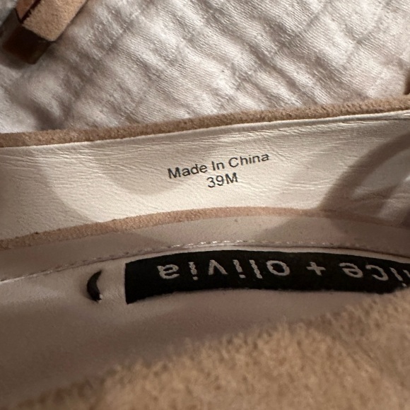 Alice + Olivia Dominique Heels - Size 39 (US 9) - Picture 13 of 16